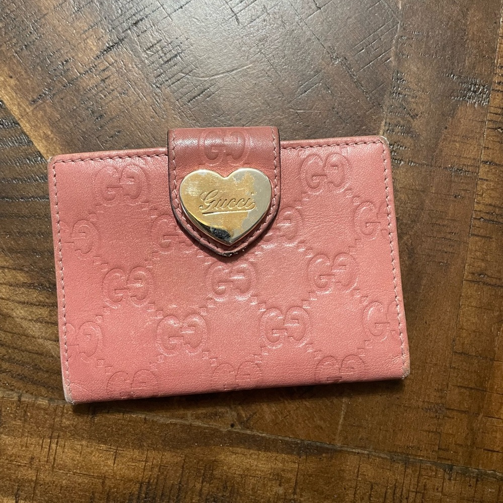 Gucci pink card holder